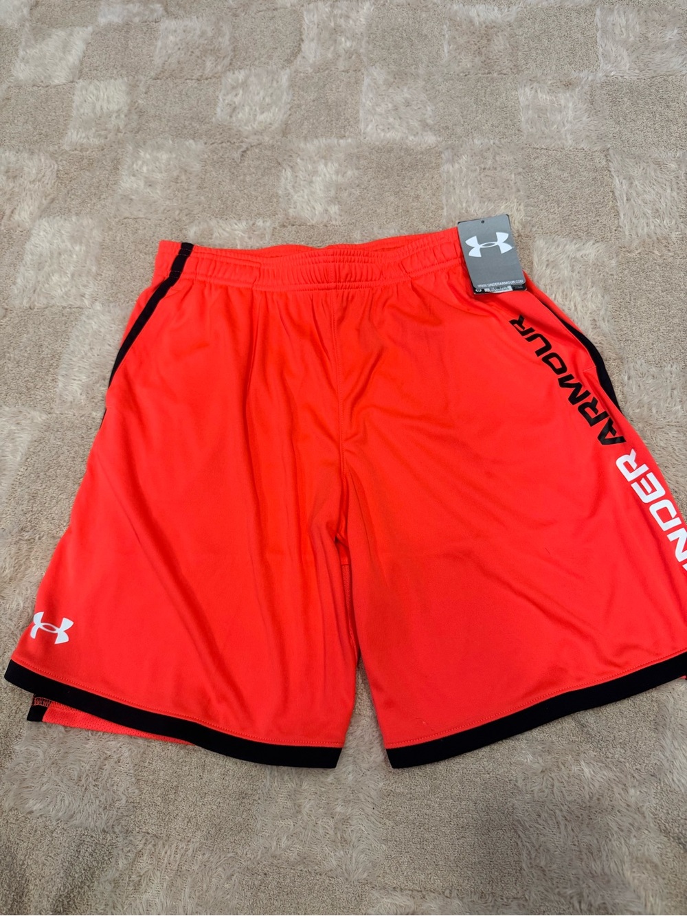 NWT Boys Under Armour Athletic Shorts & Shirt Set Sz XL - Picture 3 of 4